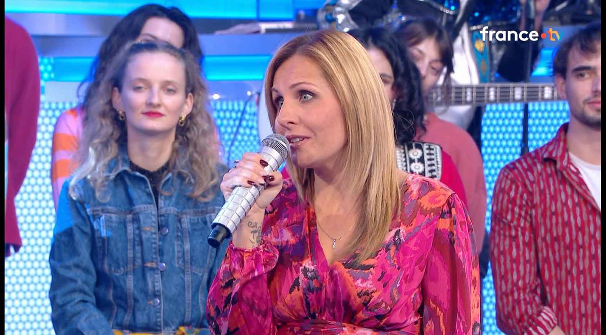titi1960's tweet photo. #Début de #Noplp de
@nagui du 15/01/26 #DeuxièmeEpisode
Résumé de l'épisode précédent:
#ValseDesMaestros
#Charlotte est partie après 2 victoires et 1 000 €uros
C'est #Elodie la nouvelle #Maestro
- 2 victoires
- 1 000 euros
Maintenant elle est face à sa #Challenger #Christelle https://t.co/Ig2RLIgDcy