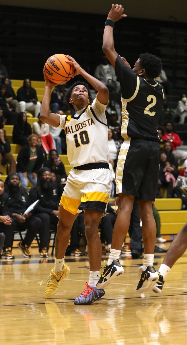 James Lee tweet media