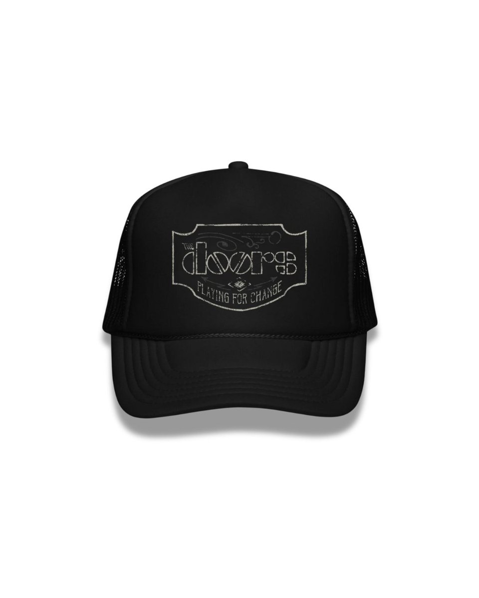 playing4change's tweet image. This shirt does more than look good; it gives back. 🤝
🎶Every Riders on the Storm tee and hat help fuel the Wicahpi Olowan Music Program.
👕Shop now: shop.playingforchange.com