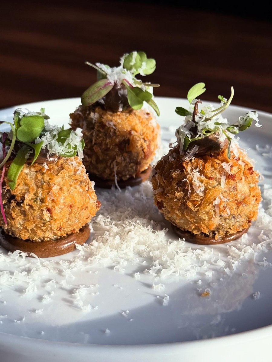 Chadwicks Inn Maltby tweet media