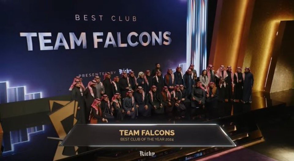  𓆩𓆪 tweet media