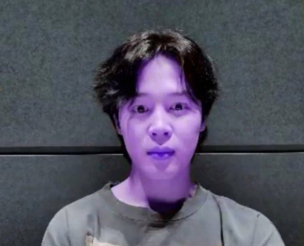 pjmIesviu's tweet image. COMOOO???? GIRL????? TUVO UNA PREDICCIÓN DEL FUTURO 😭😭😭