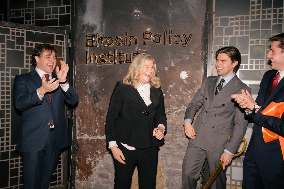 SenLummis's tweet image. It was a joy to spend my evening at the grand opening of Pubkey's Washington, D.C. location, joined by familiar faces at @bitcoinpolicy. ₿est spot in town!