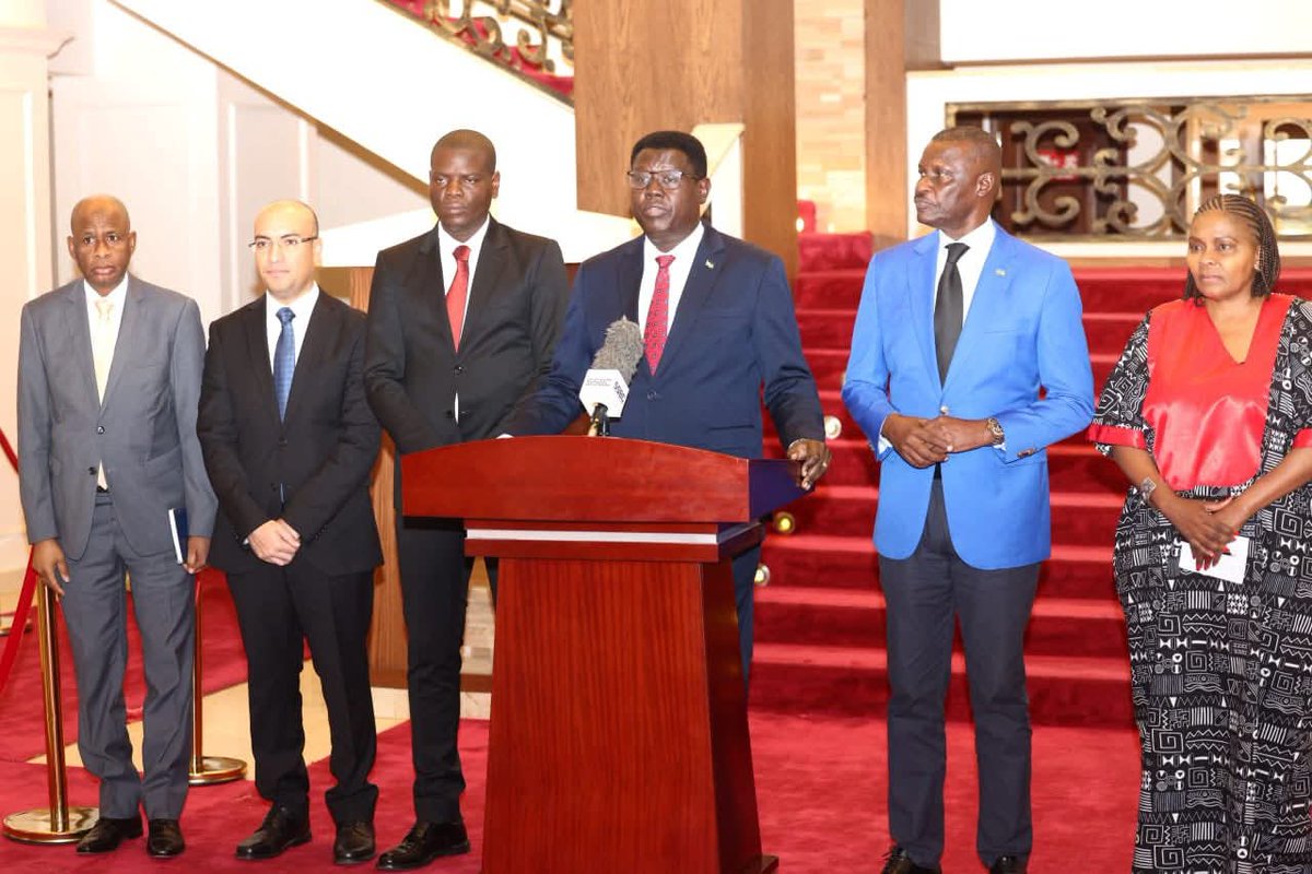 Algeria_MFA's tweet image. شارك السيد @SECCNE_Chaib ، كاتب الدولة لدى وزير الشؤون الخارجية، المكلّف بالجالية الوطنية بالخارج، في زيارة عمل وزارية للجنة الاتحاد الإفريقي @_AfricanUnion رفيعة المستوى حول جنوب السودان (C5)، والتي جرت بالعاصمة جوبا يومي 14 و15 جانفي 2026.