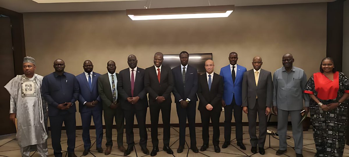 Algeria_MFA's tweet image. شارك السيد @SECCNE_Chaib ، كاتب الدولة لدى وزير الشؤون الخارجية، المكلّف بالجالية الوطنية بالخارج، في زيارة عمل وزارية للجنة الاتحاد الإفريقي @_AfricanUnion رفيعة المستوى حول جنوب السودان (C5)، والتي جرت بالعاصمة جوبا يومي 14 و15 جانفي 2026.