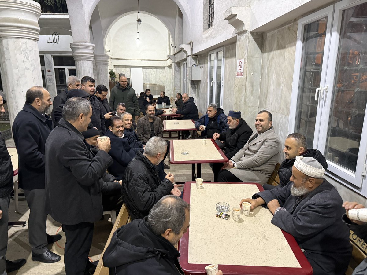 dvrnyalcinkaya's tweet photo. Miraç Kandili vesilesiyle Güneştepe Kuba Camii’nde yatsı namazımızı eda ettik. Namaz sonrası cemaatimizle sohbet ederek bu mübarek gecenin bereketini paylaştık, gönüllere dokunan anlara salep ikramıyla eşlik ettik. Rabbim birlik ve beraberliğimizi daim eylesin.

@abdullahozdemir 
@AkPartiGngren
