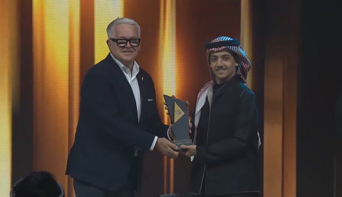 illlewx_4's tweet photo. الف مبرووووووك
مستحقه افضل لاااعبب 💚🏆 https://t.co/ZqdNPKQz2u