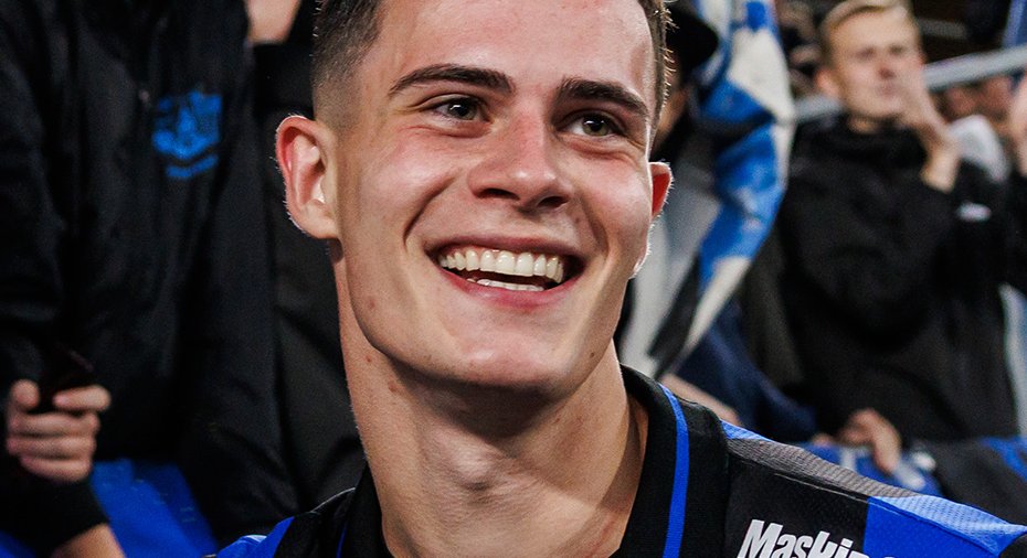 fotbollskanal's tweet image. Uppgifter: Ure kan byta landslag - och möta Sverige.

fotbollskanalen.se/artiklar/allsv…