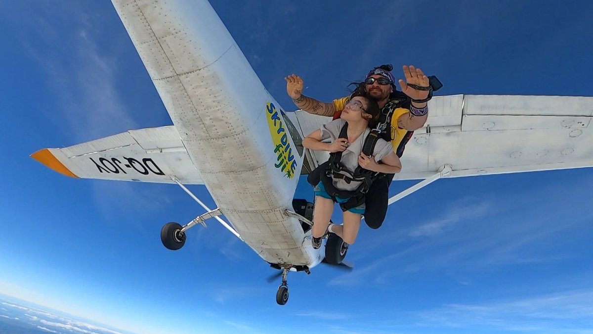 Rayacertae's tweet image. Some choices feel right the moment you jump.