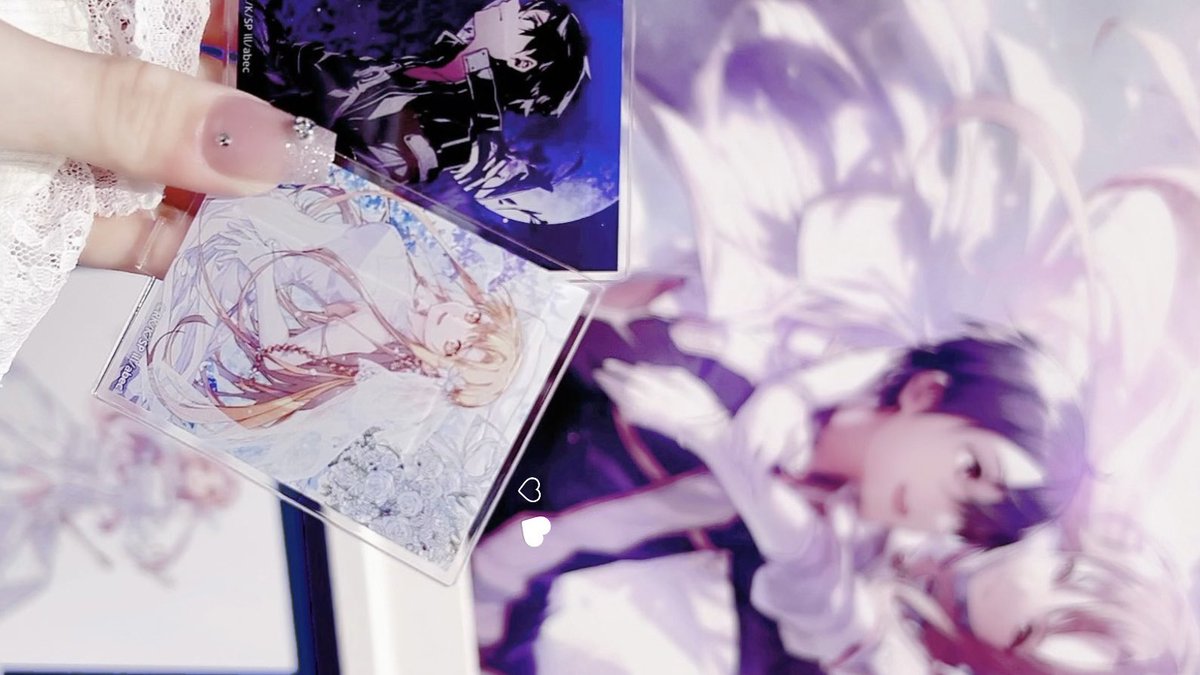 _ninonyan_'s tweet photo. #わたしとSAO
SAO100版おめでとうございます💐✨
中学のときに図書室にSAOが置いてあって、表紙のキリトとアスナがかっこいいなって思って読み始めたのがきっかけです!!一気に沼ってずっと図書室通い続けてました♩それ以来ずっと大好きな作品です💘全部好きなんですけど特にアインクラッドと(つづく) https://t.co/ymkWGLBZLi