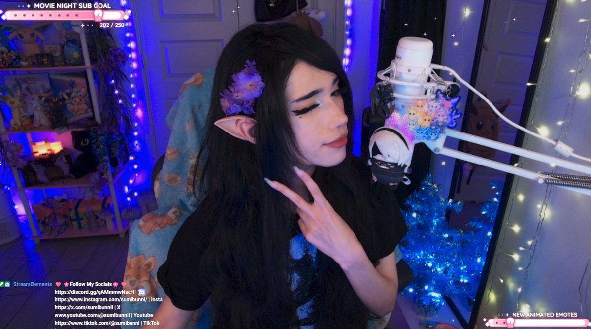 sumibunnii's tweet image. Im elf c: