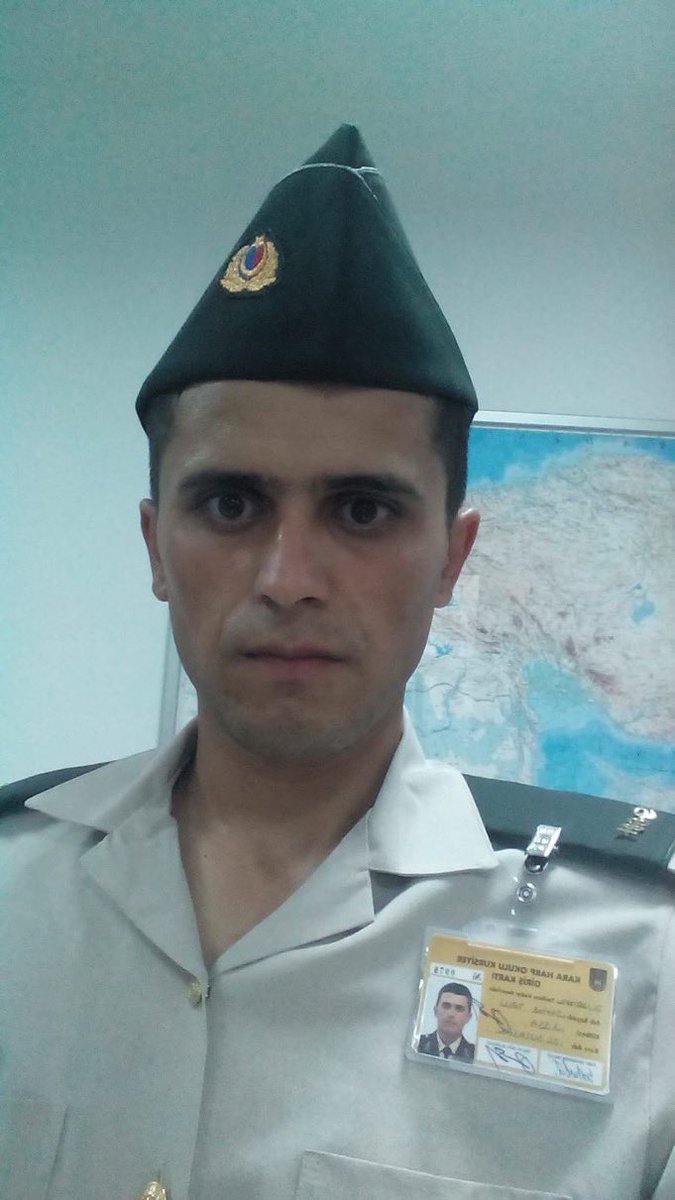 Serhat Telli ve arkadaşları, “Güvenli bölgeye götürüleceksiniz” denilerek sabaha kadar kilitli tutuldu. Sabah “Polise sığının” denildi. Serhat Telli, 16 Temmuz 2016’dan beri tutuklu; Eylül 2018’de müebbetle cezalandırıldı. <a href="/gergerliogluof/">Ömer Faruk Gergerlioğlu</a> 

#BarışGelsinKHKBitsin