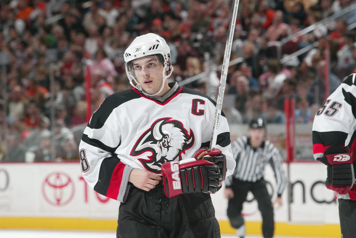 The Charging Buffalo tweet media