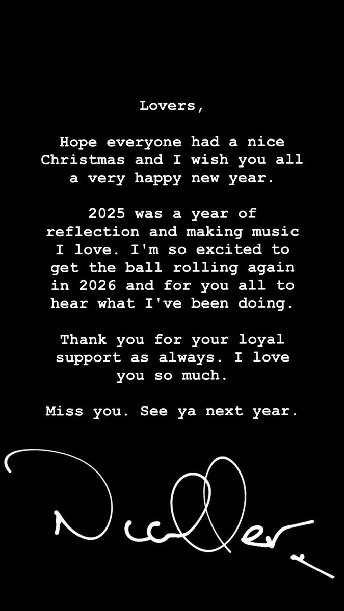 RokhaLovesHS's tweet image. oh not being a directioner must be so boring