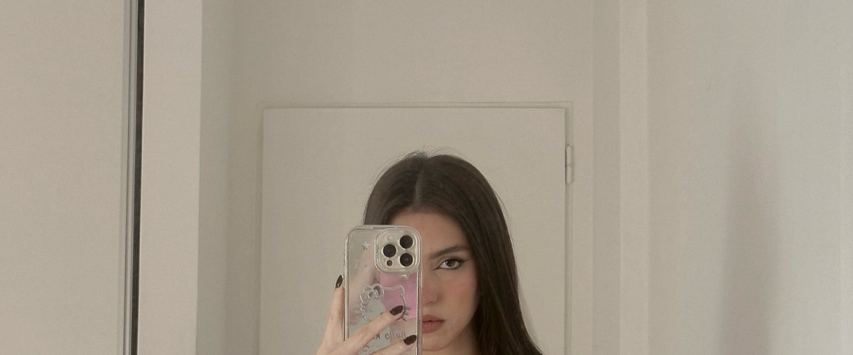 🖤 tweet media