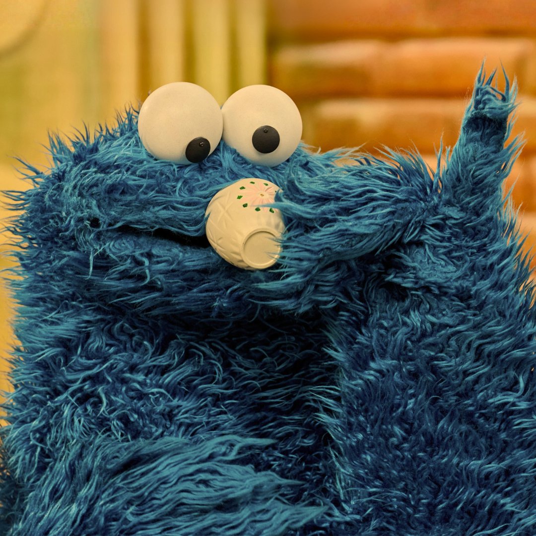 MeCookieMonster's tweet photo. Me think me still have some cookie crumbs from 2016. https://t.co/0Byoc8KMmz
