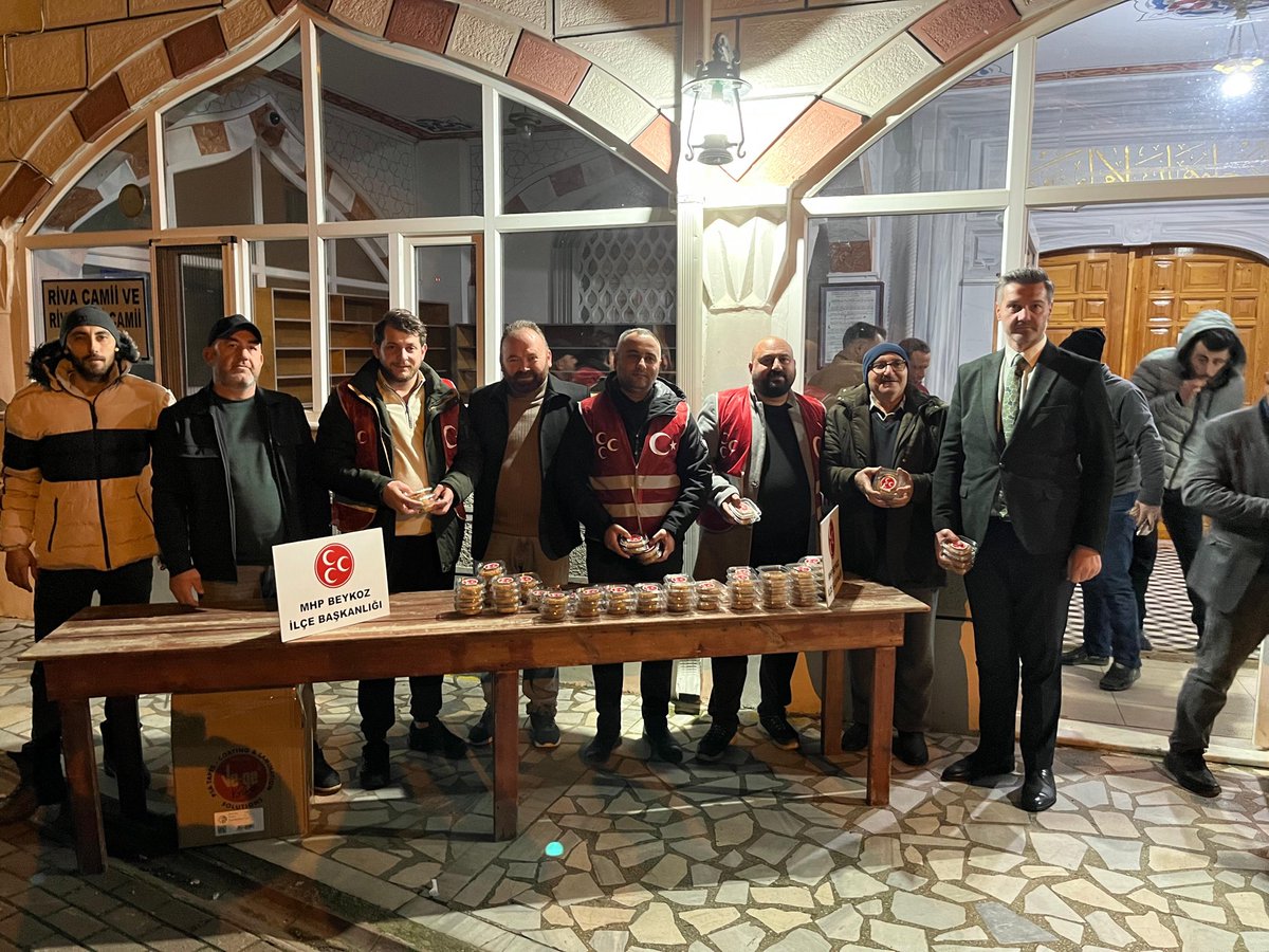 mhpbeykoz's tweet photo. 📍 #RİVA MERKEZ CAMİİ

📌 MİRAÇ KANDİLİ PROGRAMI

MHP Beykoz 6. Bölge Başkanımız Murat TURAN koordinasyonunda, Mahalle Başkanımız Ramazan ÇAVLAN ve Mahalle Teşkilâtımız, İlçe Başkan Vekîlimiz Salih DURSUN, İlçe Sekreterimiz Mehmet ÇÜRÜKSU, İlçe Başkan Yardımcımız Eyüp ERKAN’ın da katılımıyla mahalleli komşularımızla kandil tebrîkleşmesi gerçekleştirerek simit ikrâmında bulundular. 🧿 🌙

BİZ BEYKOZUZ BEYKOZ BİZİZ 

@_MHPistanbul_ @sertel_selim @YasarKaba17 @Emrecomlekcii