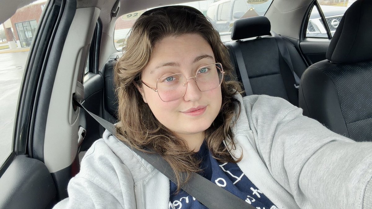 ev1lzaso's tweet image. me vs. my fav album :)