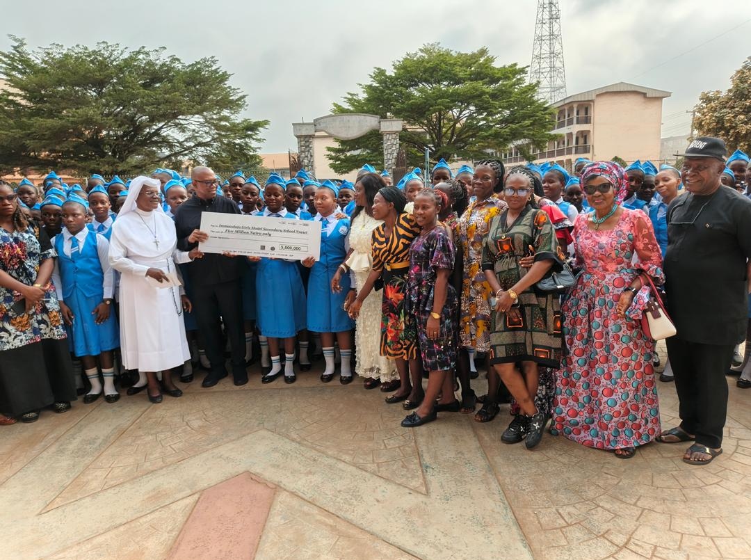 PeterObi's tweet image. Keeping the Promise: A Return to Immaculata Girls’ Model Secondary School, Nnewi

Yesterday, I returned to Immaculata Girls’ Model Secondary School in Nnewi to fulfill the promise I made during my visit in the last quarter of last year. I had assured them that I would come back,…