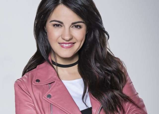 detlnovelas1's tweet image. En Maite Perroni o Angelique Boyer estaría el corazón de la nueva #MuchachaItalianaVieneACasarse, la nueva producción de Rosy Ocampo basada en la obra homónima argentina en una adaptación libre de esta misma
¿Quién será?
Veremos...

📰 @NoveleandoMex 
🗣️ @AlonsoHerna205