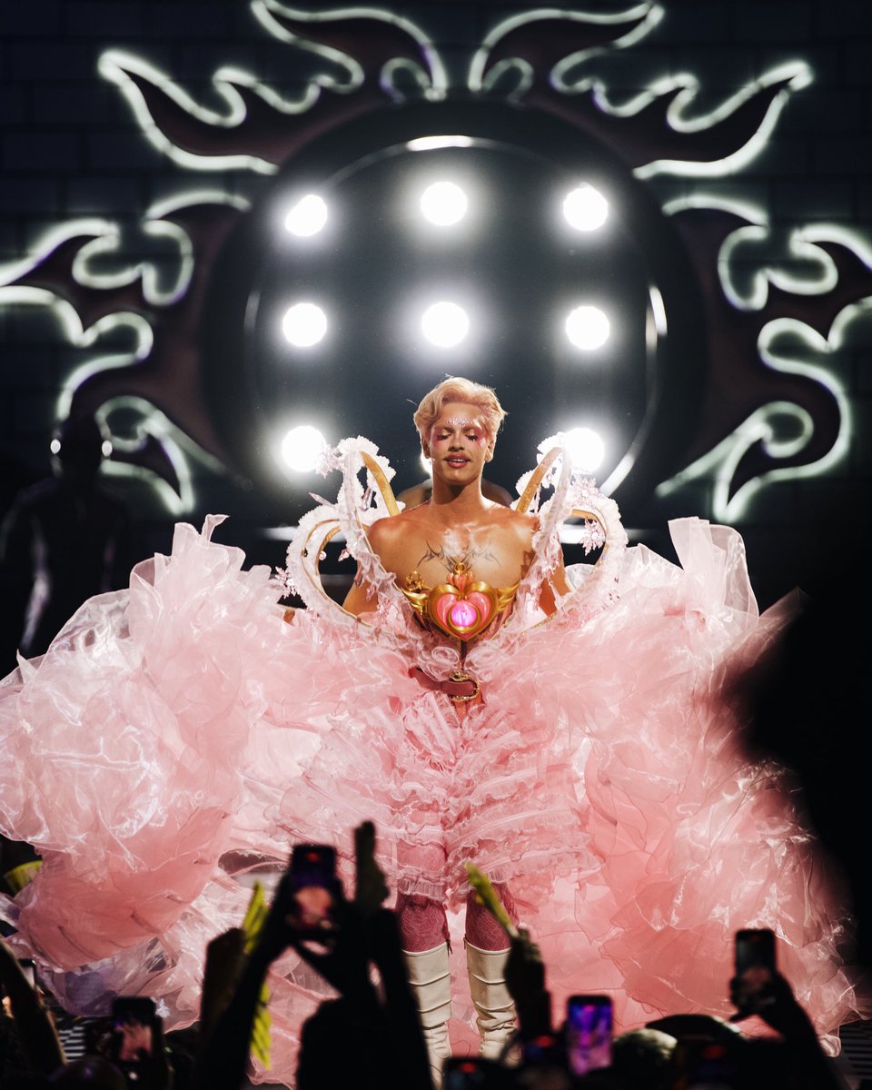 MadyBeeong's tweet image. Se me perder, me procure na lua 💫 
Obrigada por tudo cdb 💘