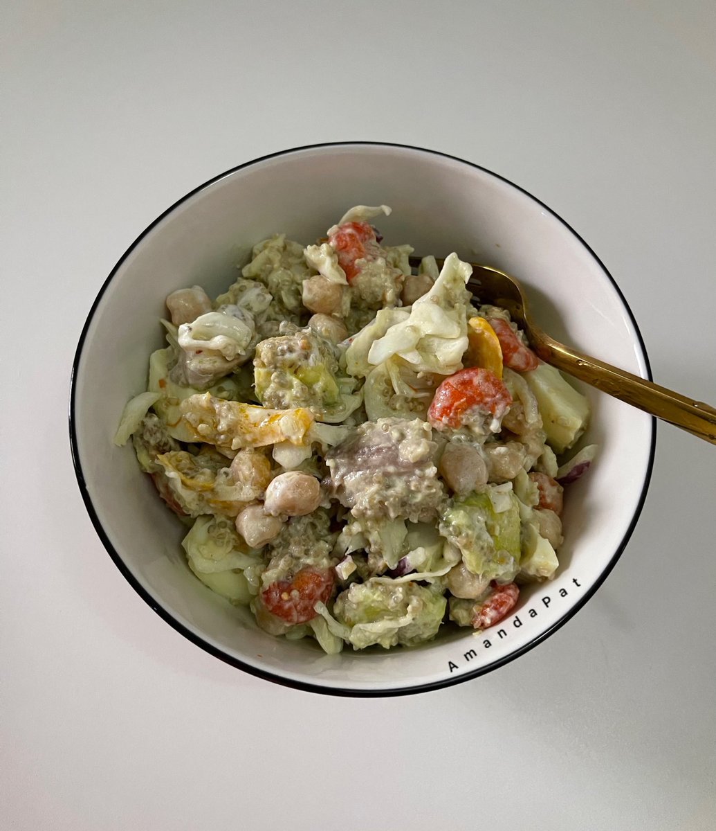 natural_ama's tweet image. Gut care💕
Day 10 of 30

Definitely the best salad I’ve had