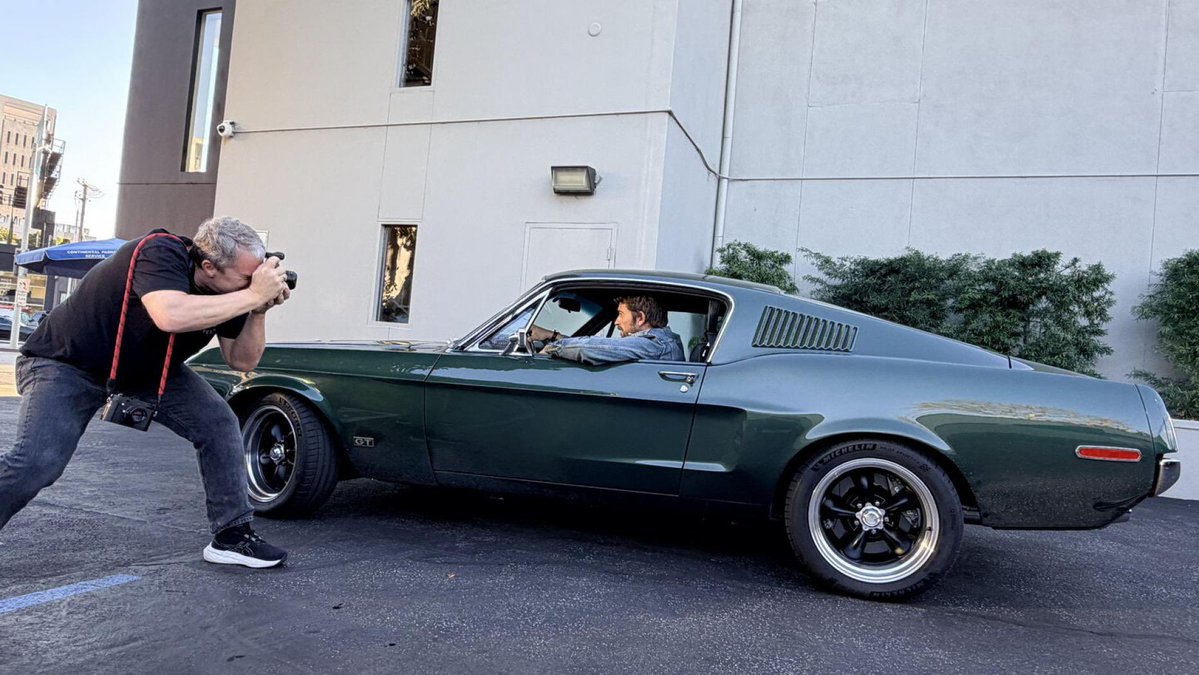 bsklenarpics's tweet image. Brandon Sklenar behind the scenes of a photoshoot for Manfred Baumann’s book in Los Angeles, California.