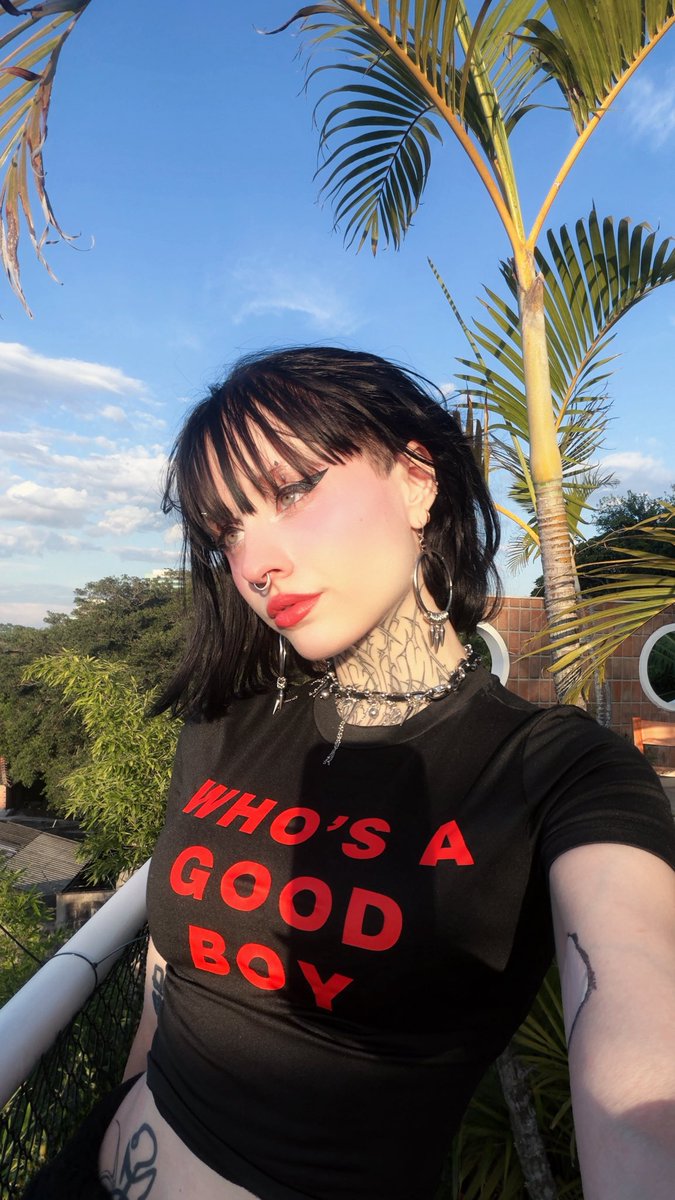 Gaze0ff • para adultos tweet media