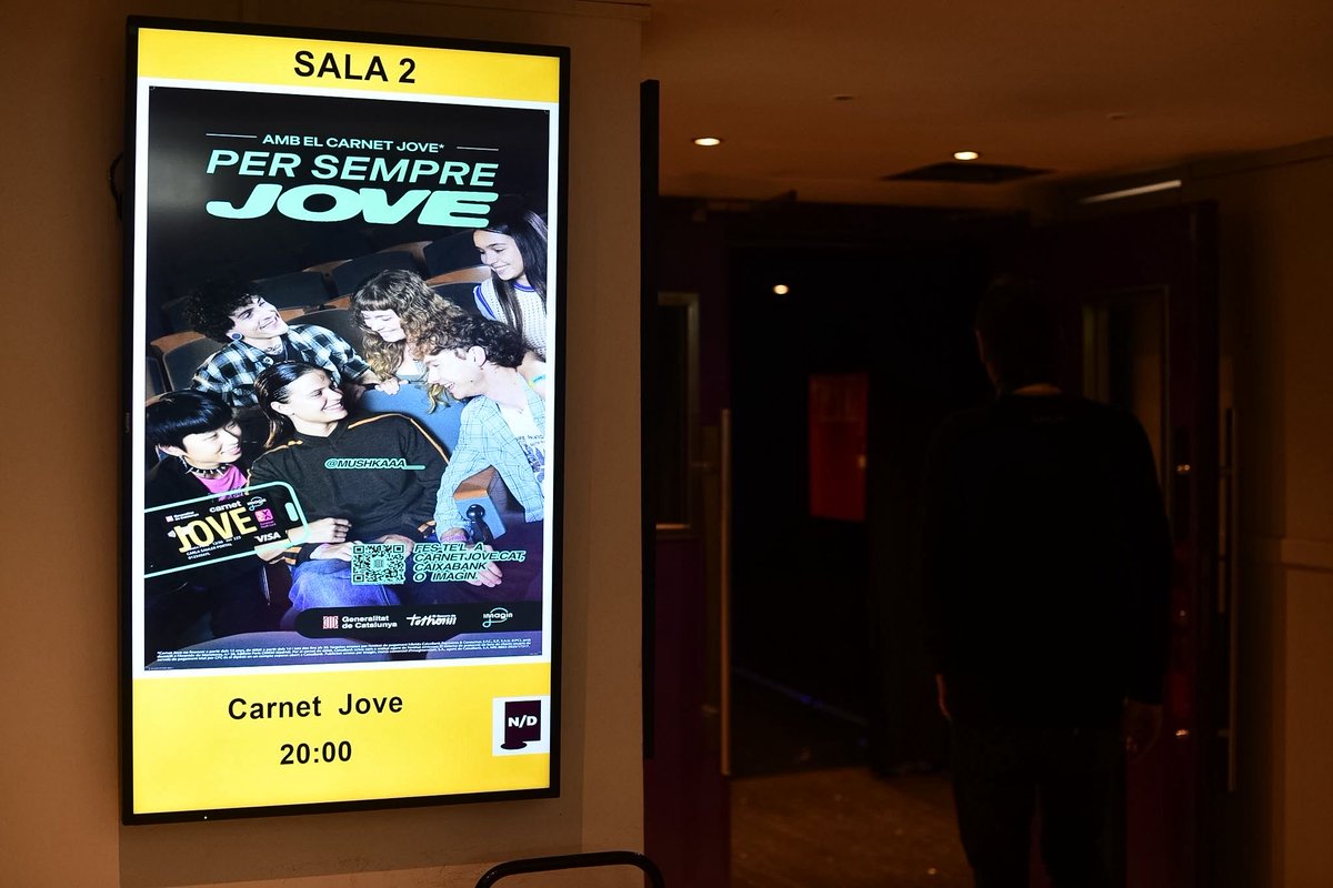 Avui presentem la nova Campanya #CarnetJove2026! Un esdeveniment amb catifa vermella, missatge especial de la Mushkaa, actuació de la Maria Hein i la preestrena de l’espot CJ 2026 als cinemes Girona de Barcelona. 
T’ho expliquem!