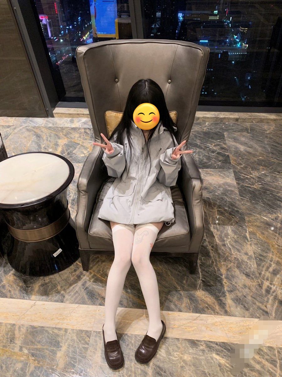 xiaomaoKio's tweet photo. 难眠 https://t.co/QjYy3hcqhJ