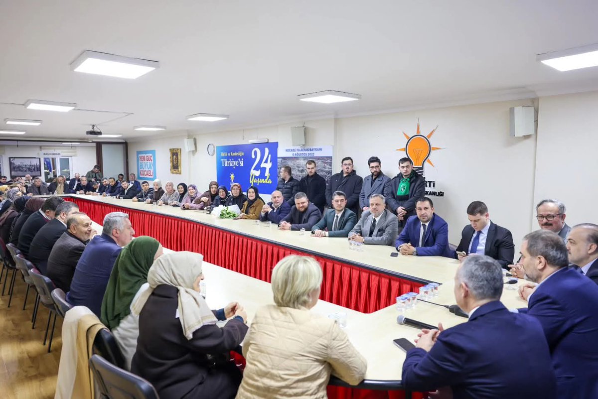 DCSiviloglu's tweet image. Genel Başkan Yardımcımız, AR-GE ve Eğitim Başkanımız Sayın @mustafasenbd ’i İl Başkanlığımızda misafir ettik. Sn. Başkanımıza kıymetli katkıları ve nazik ziyaretleri için teşekkür ediyorum.