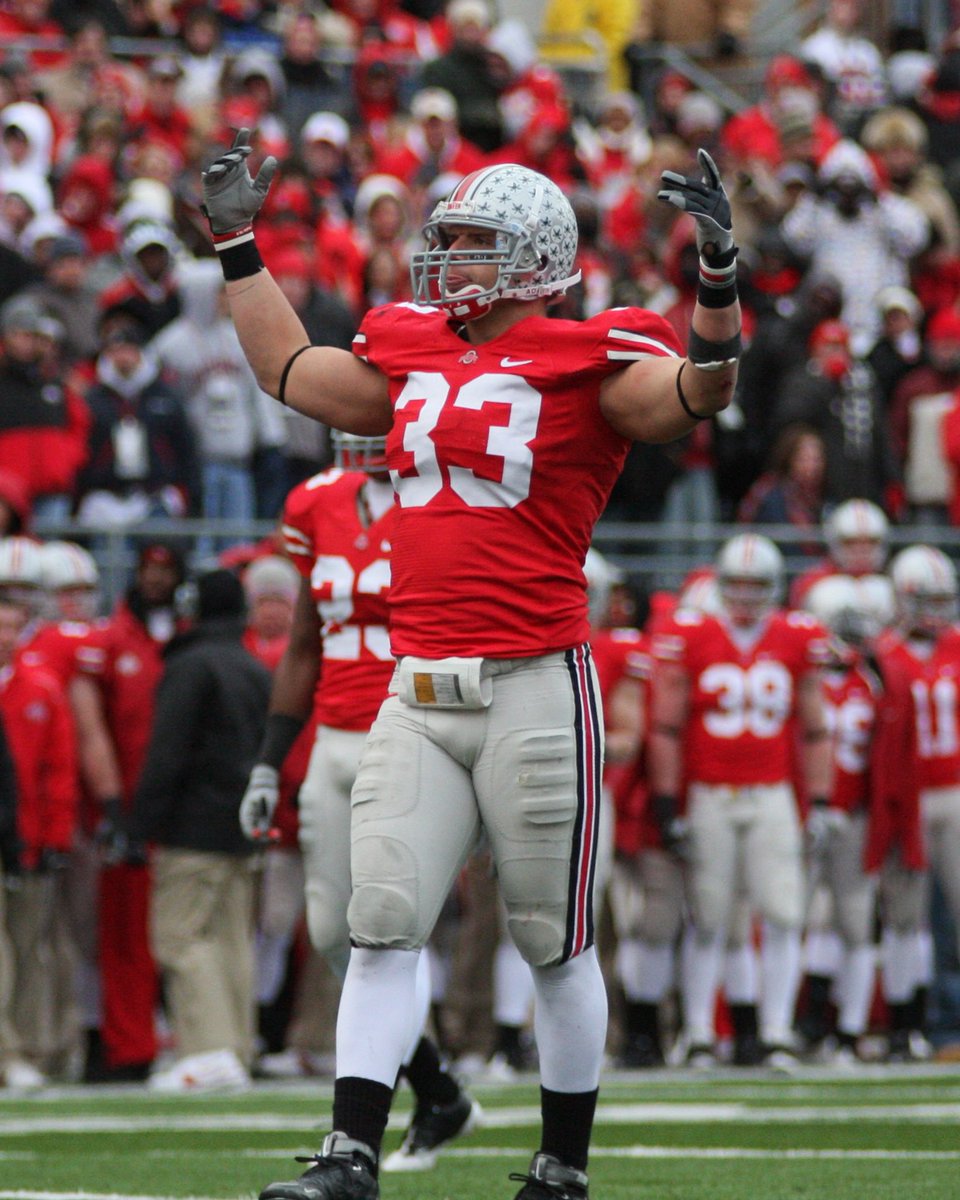 OhioStAthletics's tweet image. ICYMI James Laurinaitis is headed to the College Football Hall of Fame 🏆🏈

While No. 3️⃣3️⃣ played at Ohio State ⬇️
🌰 3x All American
🌰 2007 &amp;amp; 2008 Big Ten DPOTY
🌰 2006 Bronko Nagurski Award Winner

📝 go.osu.edu/laurinaitisHOF…

@ohiostatefb | #GoBucks