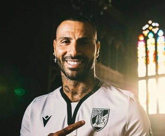 Brazuca do Vitória tweet media