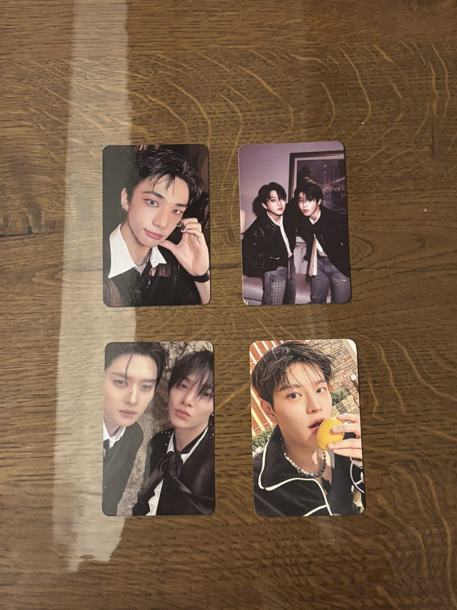 Je reviens en vif pour vous montrez ce que j’ai reçu hihi 
(Merci <a href="/BoutiqueMusica/">Boutique Musica</a> qui on prit ma demande en compte et qui mon mis seungmin en pob pour mon album do it hihi)