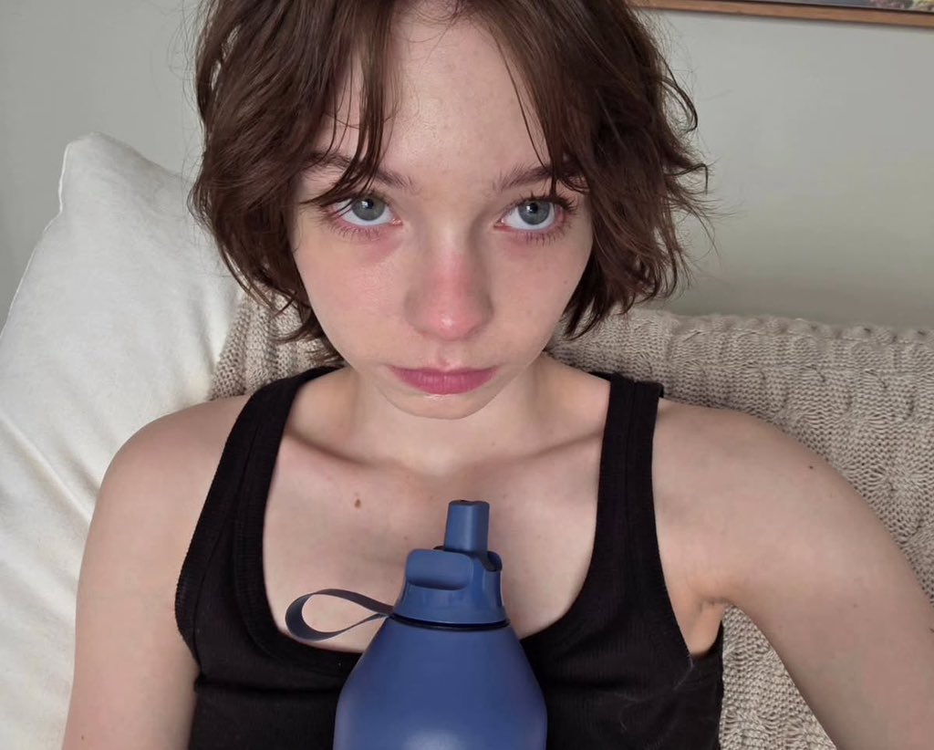 esinclaires's tweet image. i love it when she