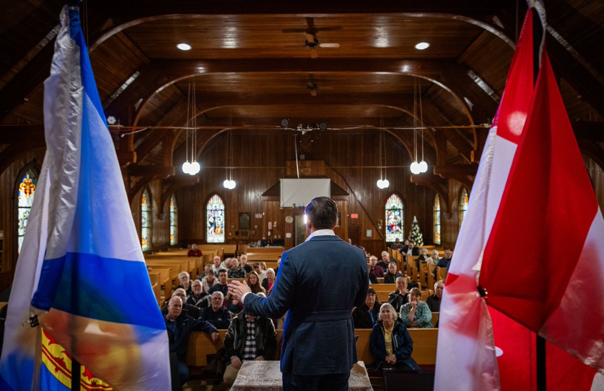 PierrePoilievre's tweet image. "I am a Canadian, a free Canadian, free to speak without fear, free to worship God in my own way." 

These fundamental Canadian values immortalized by John Diefenbaker are under threat as the Liberal government seeks to criminalize Bible verses and other religious texts through…