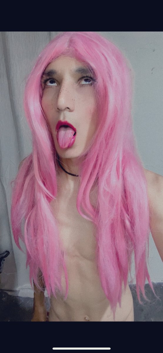 Te gustaría estar frente a mí mientras espero tu rica lechita con mi cara de zorra? 😈😈 #femboy #sissy