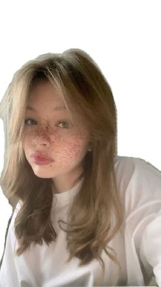 midnightshadowa's tweet image. Decentralized AI art is shaking up the creative scene! Imagine a world where GPU infrastructures power artists everywhere, not just those with big budgets. It’s about collaboration and accessibility, enabling unique voices to emerge. What could this mean for the future of art?