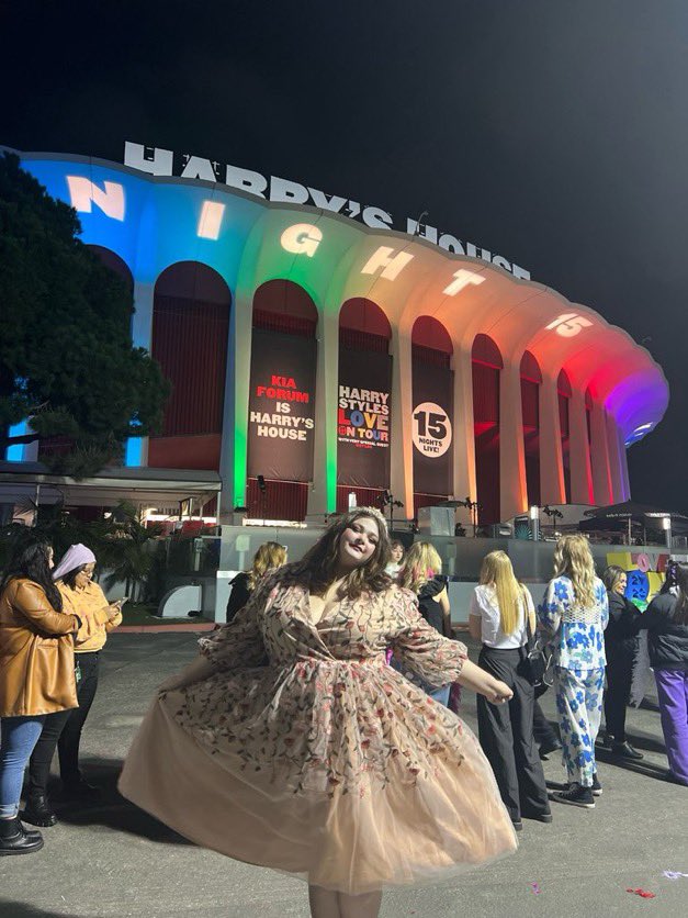 sshortcakerry's tweet image. harry moots pleaseeee

- i’m hannah 🍓 
- 24 y/o from texas 🤠 
- i loveee harry, conan, chappell, ateez, taylor, and many many more 
- fav harry songs: love of my life, canyon moon, satellite, esny, &amp;amp;&amp;amp;&amp;amp; only angel
- saw harry 32 times 🫣

id love 2 be oomfs ♥️♥️