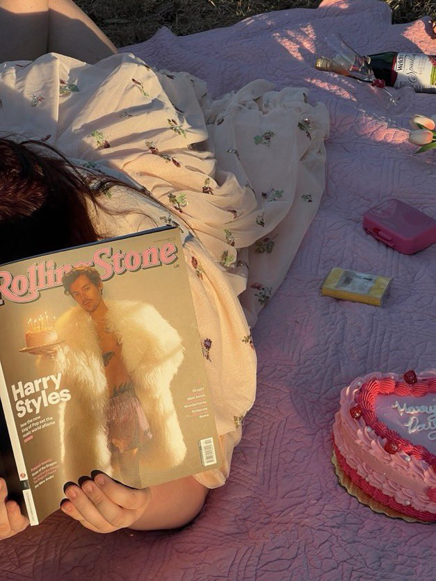 sshortcakerry's tweet image. harry moots pleaseeee

- i’m hannah 🍓 
- 24 y/o from texas 🤠 
- i loveee harry, conan, chappell, ateez, taylor, and many many more 
- fav harry songs: love of my life, canyon moon, satellite, esny, &amp;amp;&amp;amp;&amp;amp; only angel
- saw harry 32 times 🫣

id love 2 be oomfs ♥️♥️