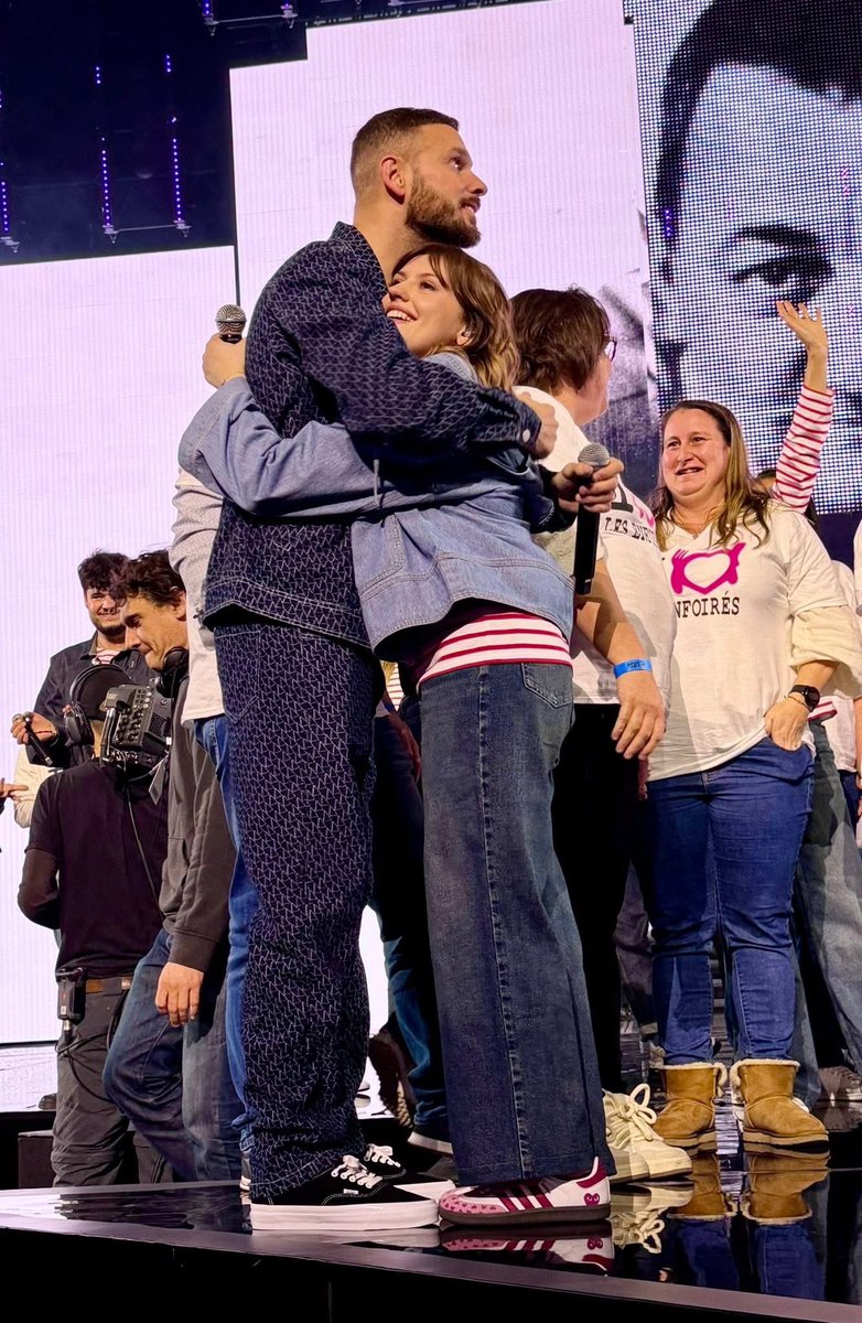 M.Pokora FCOff Belge tweet media