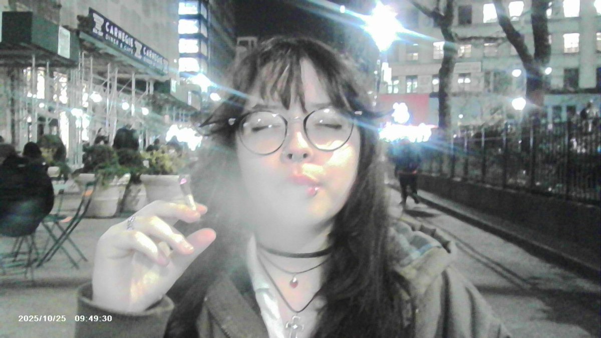 ash🐈‍⬛ tweet media