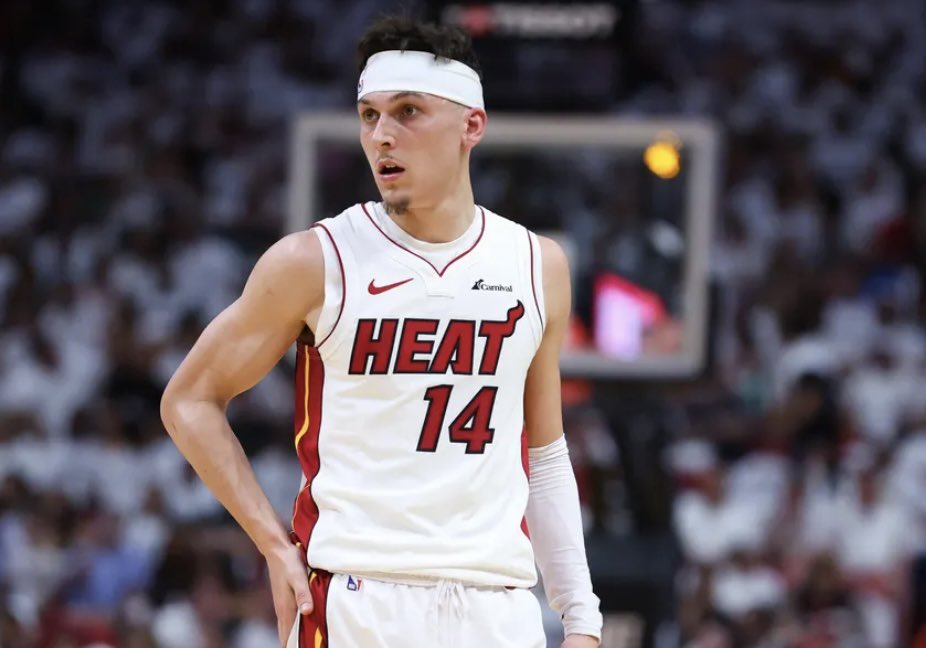 PPicksTeam's tweet photo. NBA betting card🏀 (Jan. 15th)
1. Santi Aldama U18.5 PA💎
2. Tyler Herro U30.5 PRA💎
3. CJ McCollum O19.5 PA💎
4. Jake LaRavia U17.5 PRA💎
Parlay pieces:
1. Kevin Durant O21.5 Points🧩

#NBAX    #SportsBettingX #SportsGamblingX #GamblingX #GamblingCommunity #PrizePicks https://t.co/41xCyGl7Au