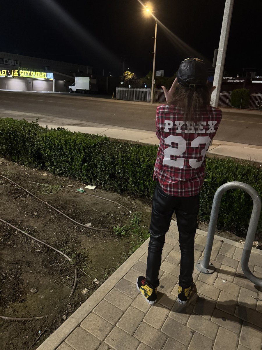 meenstaxx's tweet image. 