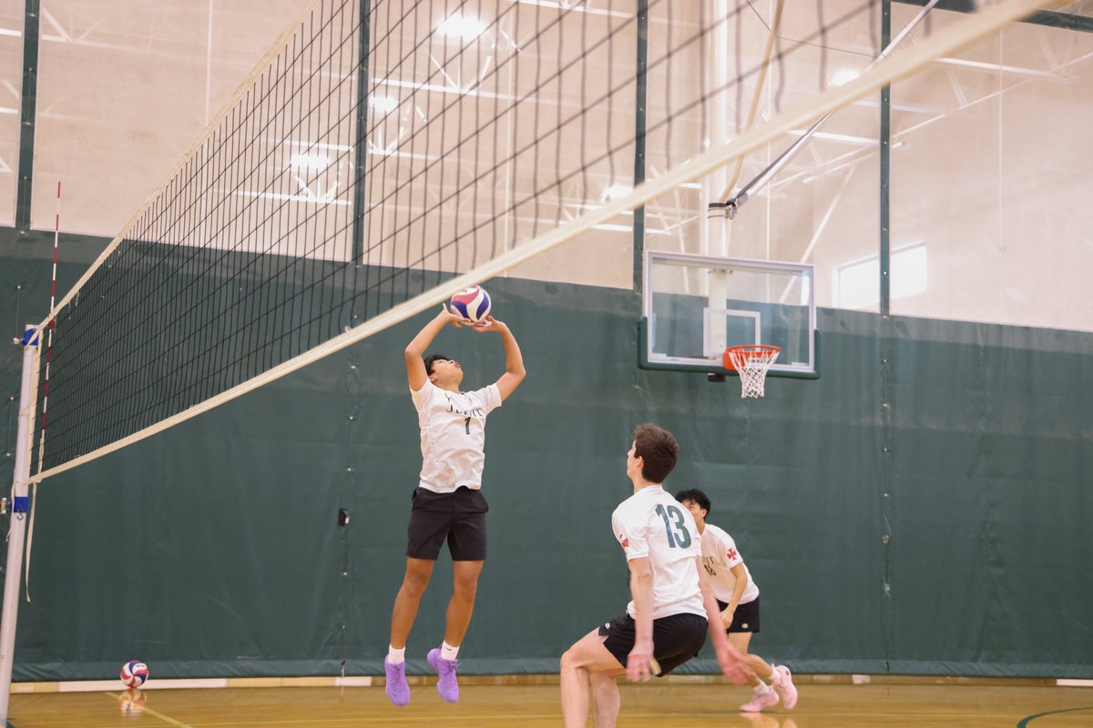 Strake Jesuit tweet media