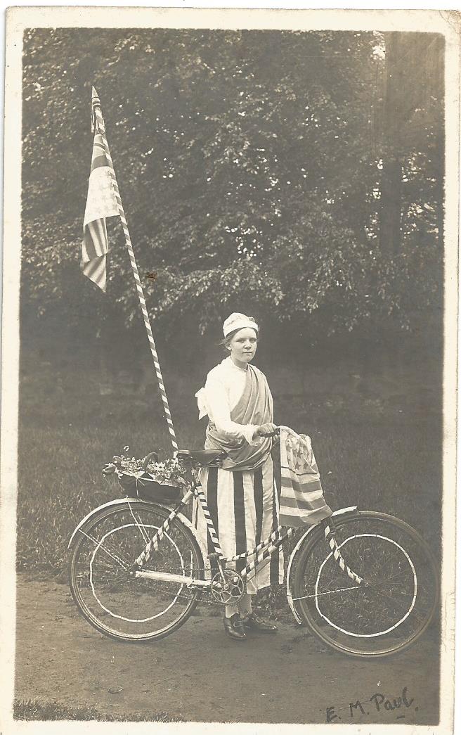 alan_provan's tweet image. @mypicturepostcards  #postcard  #provan I have no idea about this PC at all  #bicycle  #oldpostcard  @postcard13   @PTApostcards