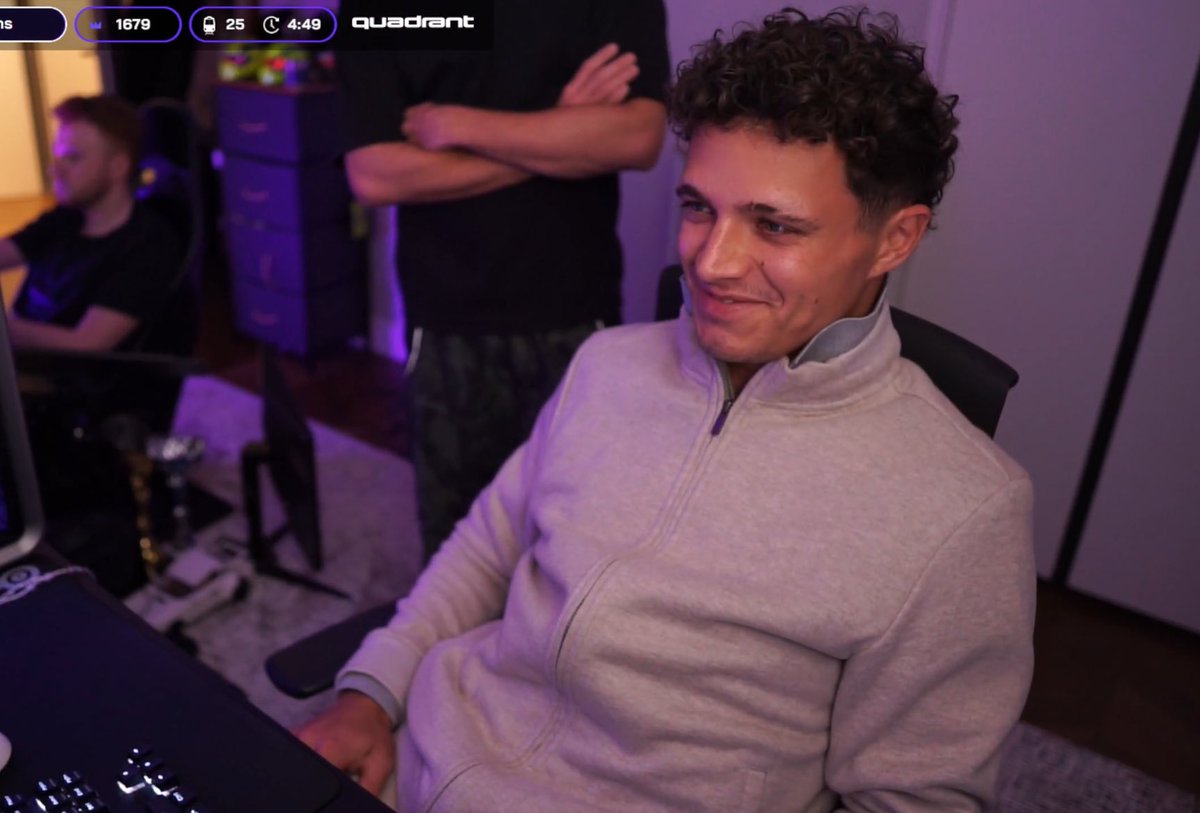 ln4norris's tweet image. LANDO IS ON MAX’S STREAM!!