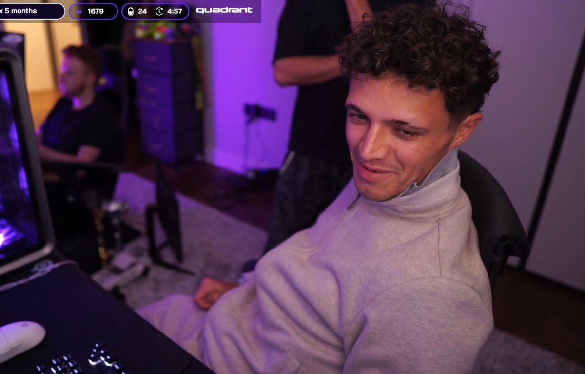 ln4norris's tweet image. LANDO IS ON MAX’S STREAM!!