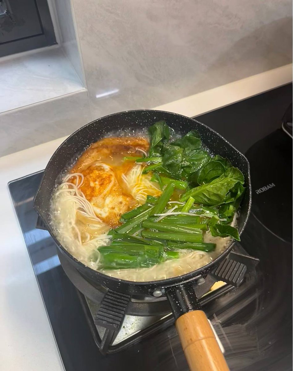 陈圆圆的银行X日记 tweet media