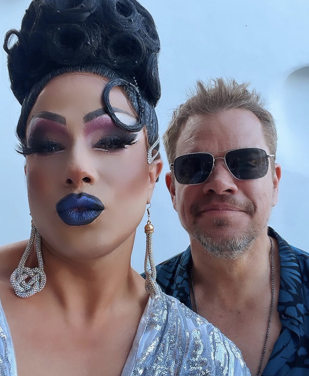 dunkinfleck's tweet image. pics ate so hard they raised my rent